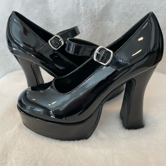 DK X ellie V-patent Platform Mary Janes - NWT - Picture 7 of 9